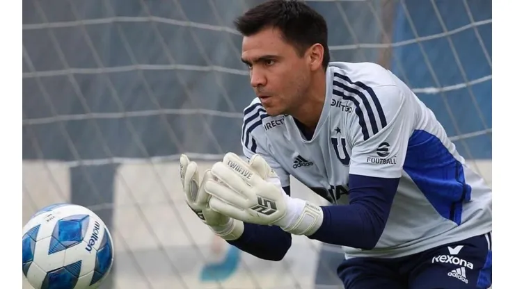 Cristopher Toselli en su primer entrenamiento en Universidad de Chile.