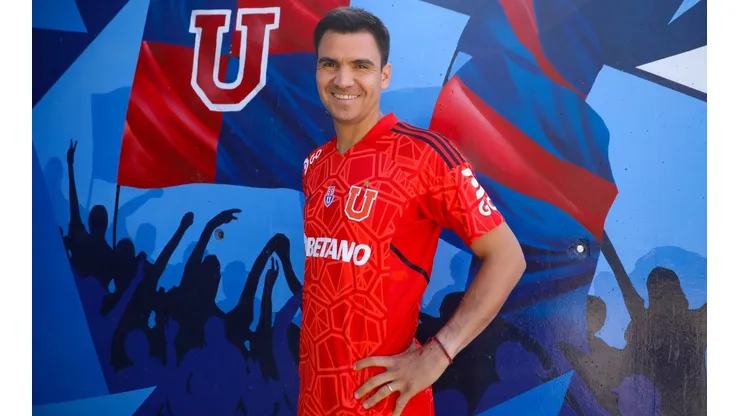La sonrisa de Toselli tras vestir con la camiseta de la U