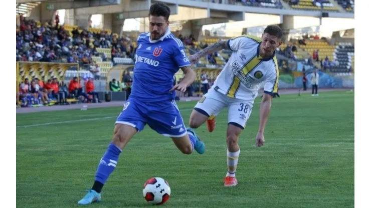 Juan Pablo Gómez sale a aclarar supuesto agarrón hacia un jugador de Rosario Central y que no es lo que parece