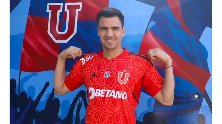 Cristopher Toselli llega a pelar el puesto con Cristóbal Campos.