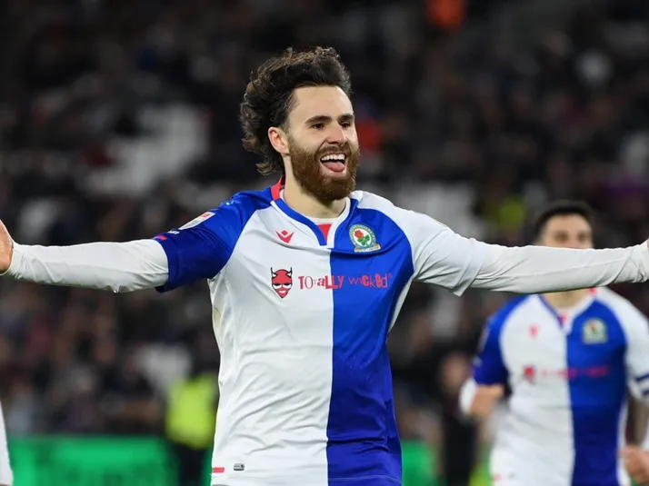 Ben Brereton gana el gallito a Marcelino en la FA Cup de Inglaterra