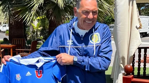 Miguel Ángel Russo con la camiseta de Universidad de Chile en La Serena.