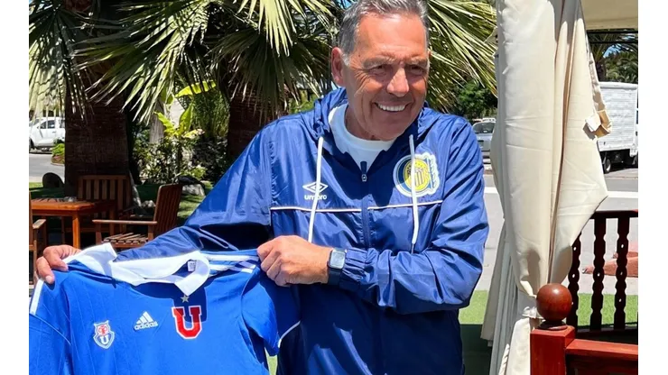 Miguel Ángel Russo con la camiseta de Universidad de Chile en La Serena.