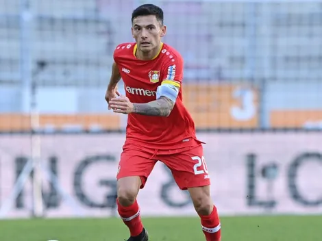 ¿Sigue o no? Leverkusen le busca reemplazante a Aránguiz