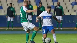 Eugenio Mena brilló en su primer partido con la UC en un amistoso en Concepción.