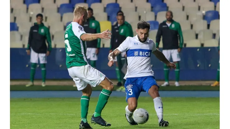 Eugenio Mena brilló en su primer partido con la UC en un amistoso en Concepción.
