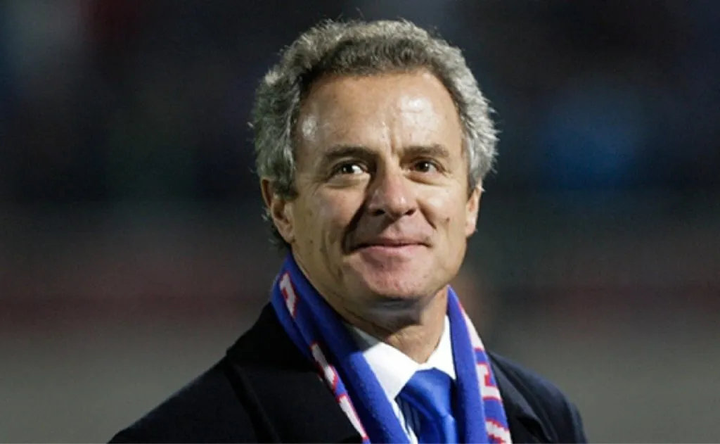 El presidente de Universidad de Chile le bajó el perfil a la polémica con el DT de Colo Colo.