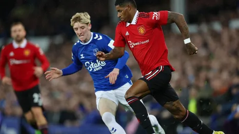 Manchester United y Everton buscan la clasificación en la FA Cup.