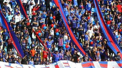 Los hinchas de Universidad de Chile llegan en masa a Coquimbo.