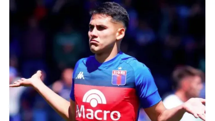 Blas Armoa seguiría en Tigre durante el 2023.