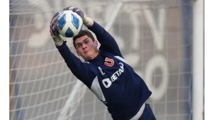 Listo para el debut: Pedro Garrido hará su estreno en el arco del primer equipo de Universidad de Chile