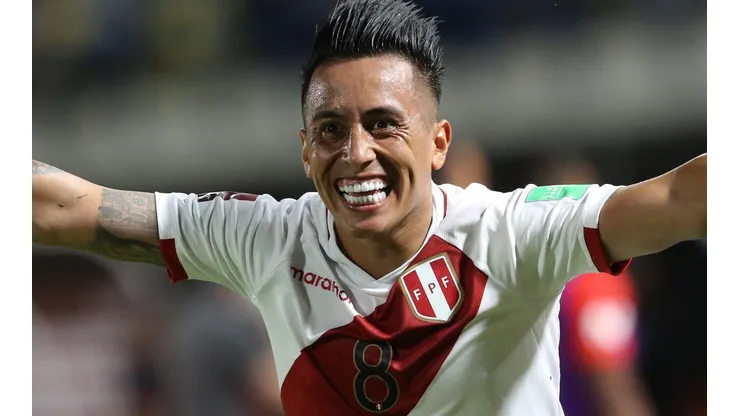 Christian Cueva aparece en la órbita de Colo Colo.