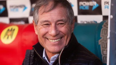 Ariel Holan mete miedo y augura que Universidad Católica va a jugar de manera ultraofensiva