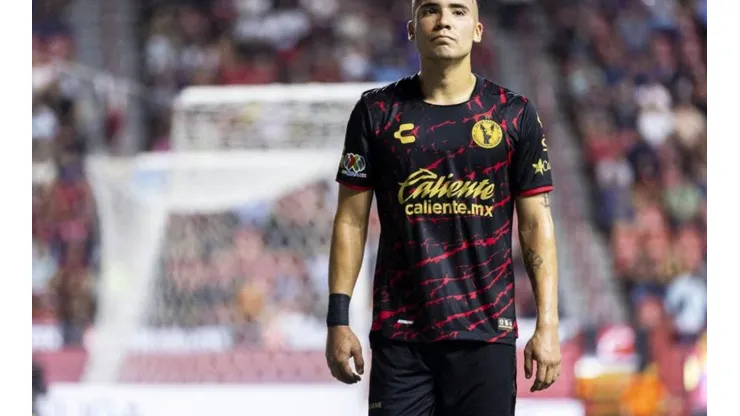 Chileno Nicolás Díaz y su horrenda estadística: Fue el jugador más expulsado en el mundo el 2022