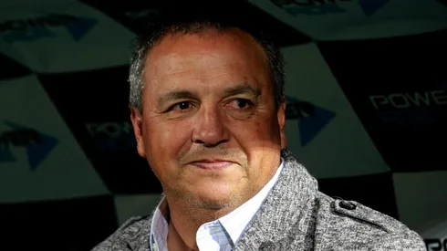 Castañeda alzó la voz sobre por su futuro como DT.