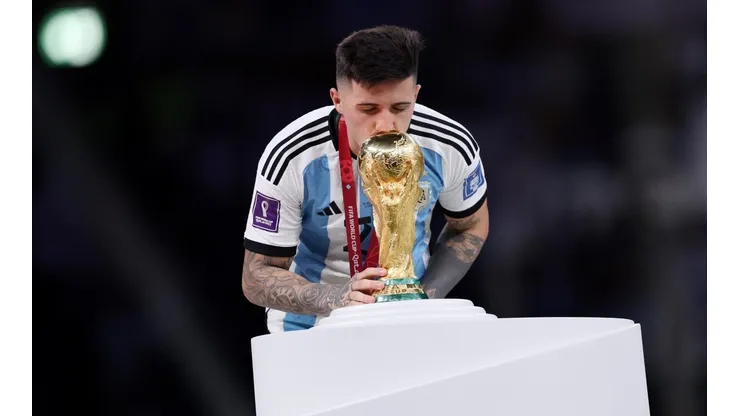 Enzo Fernández fue elegido el mejor jugador joven del Mundial de Qatar 2022.