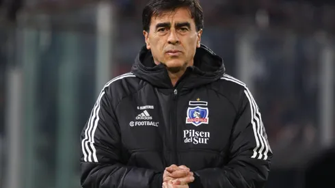 Gustavo Quinteros preocupado por el tema de los refuerzos en Colo Colo