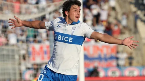 El exjugador de la Roja y la UC, Jorge Aravena, solicita que Gonzalo Tapia tenga chances reales de mostrar su juego.