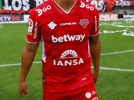 Ñublense aclara situación con Lorenzo Reyes