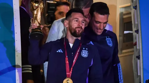 Lionel Messi levantó la Copa del Mundo con Argentina