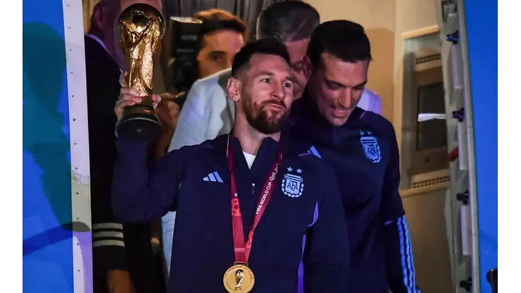 Lionel Messi levantó la Copa del Mundo con Argentina