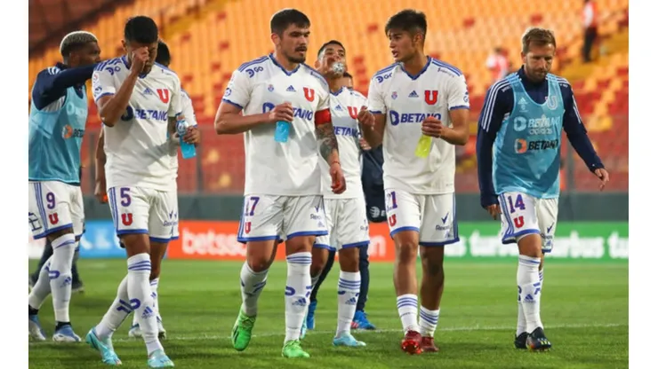 Ex portero azul no se anda con rodeos y quiere que Luis Casanova sea el capitán de Universidad de Chile