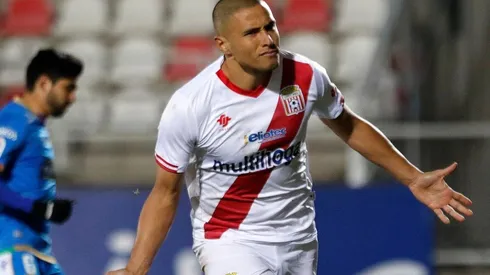 Benegas defendió otras camisetas en Chile como la de Curicó Unido