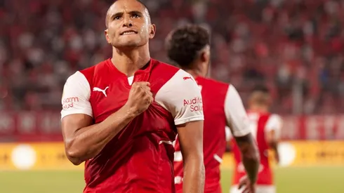 Stillitano no quiere dejar partir a Benegas.