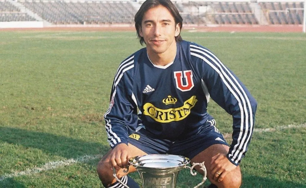 Marco Olea aplaude el momento de Nicolás Guerra.