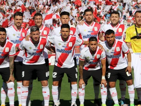 ¿Contra quién juega Curicó en la Copa Libertadores?