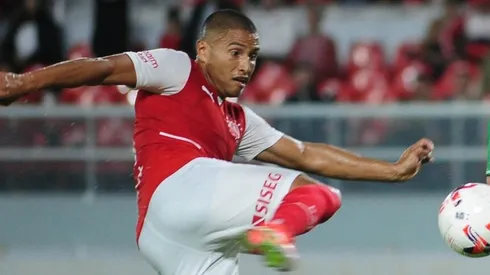 Benegas estaría muy cerca de llegar a Colo Colo.