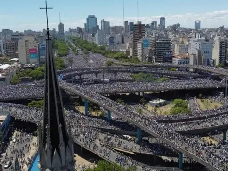 Bus que llevaba al plantel argentino no logró llegar al Obelisco