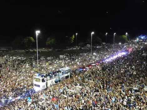 Locura total en la llegada de Argentina a Buenos Aires