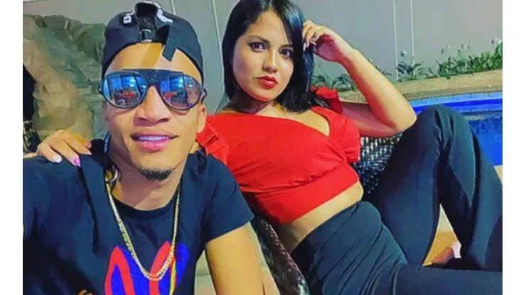 Mala suerte en el Mundial, buena suerte en el amor para Byron.