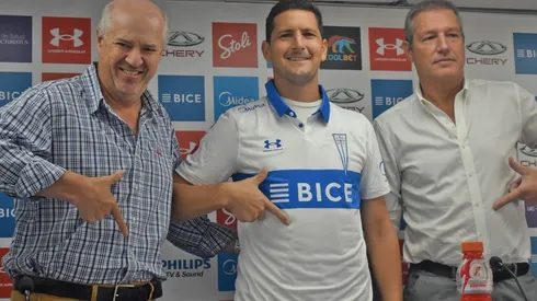 Guillermo Burdisso fue presentado en la Universidad Católica para 2023.