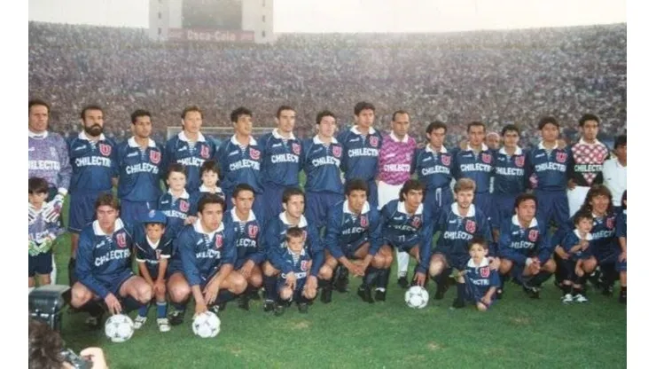 Ex defensor de Universidad de Chile recuerda particular situación que vivió tras el título del año '94