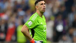 Dibu realizó feo gesto tras ganar el guante de oro en la final.