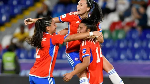 La Roja femenina enfrenta en un amistoso a su par del País Vasco.