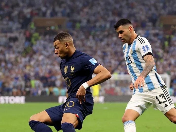 Cuti Romero y su palo para Kylian Mbappe tras el título de Argentina