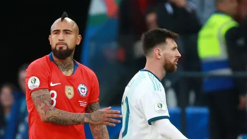 El volante chileno felicitó el título de Argentina y de su hermano Lio Messi