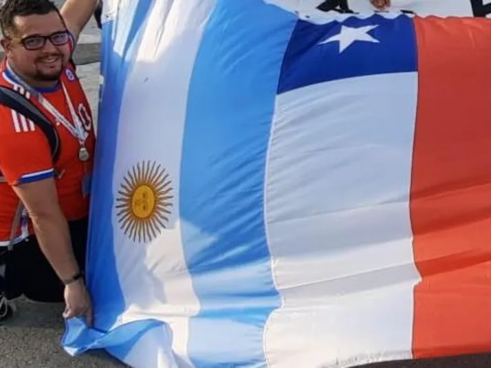 El grupo de chilenos que fue a Qatar para alentar a Argentina