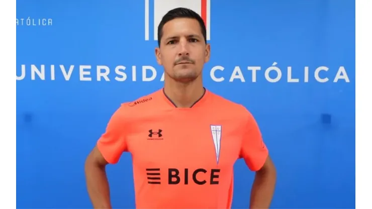 Guillermo Burdisso fue oficializado como nuevo jugador de la UC