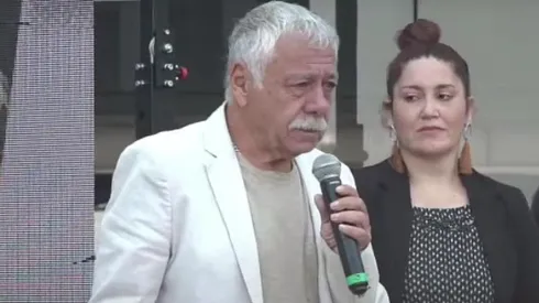 Un emotivo momento se vivió en el homenaje a Caszely.