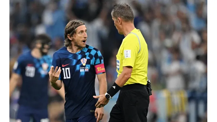 Luka Modric se lanzo en contra del juez italiano