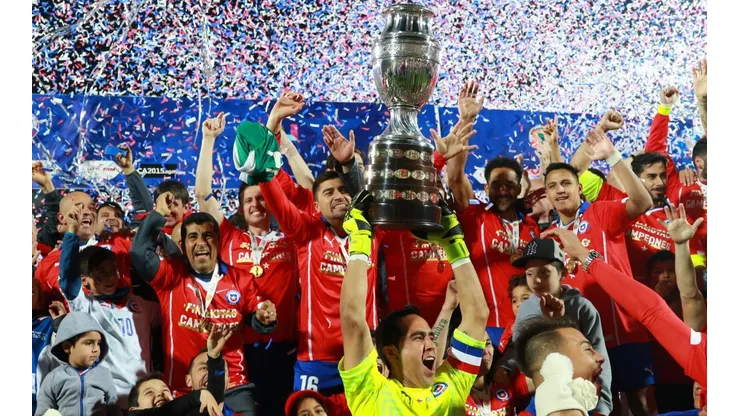 La UC está cada vez más cerca de tener la defensa campeona de América con Chile.