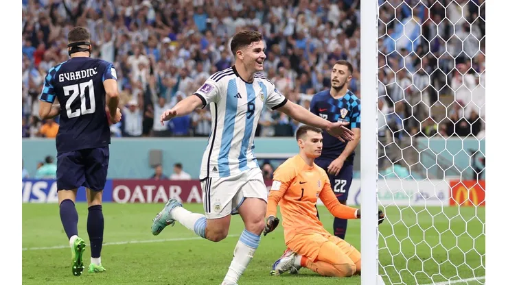 Julián Álvarez le da el pase a la final a Argentina