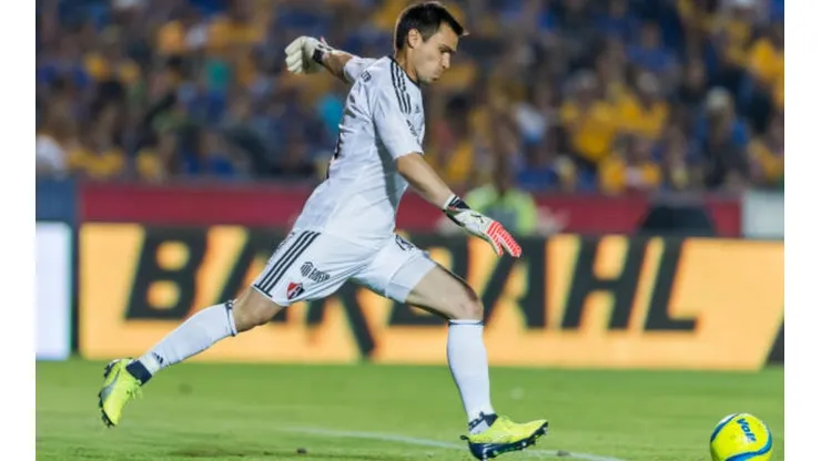 Universidad de Chile piensa en competencia para Cristóbal Campos y ya negocia con Cristopher Toselli