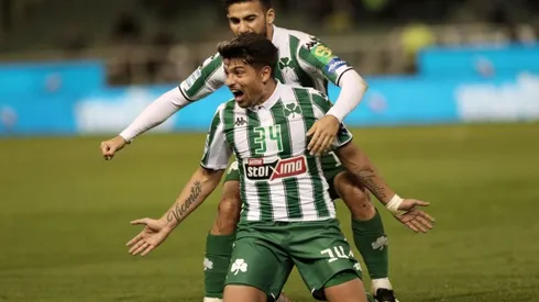 Sebastián Palacios sigue en la mira de Colo Colo, pese a la gran campaña que hace en Panathinaikos de Grecia.