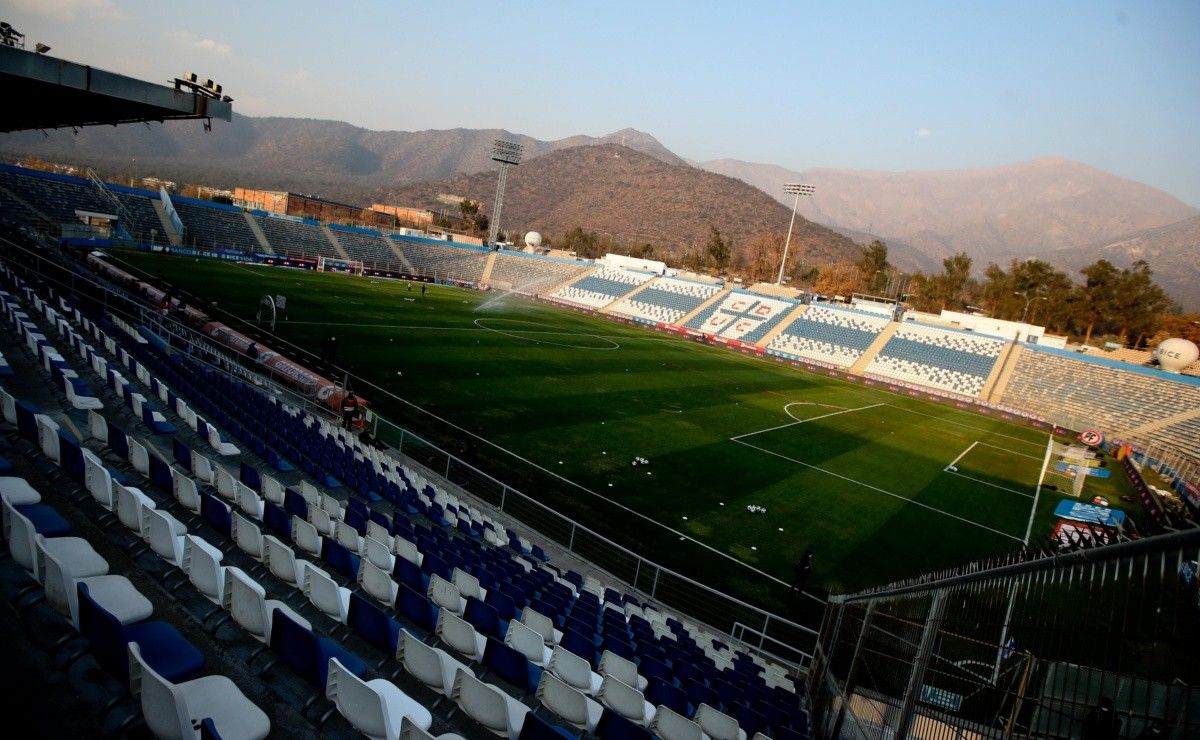 El impactante cambio del Estadio San Carlos de Apoquindo luego de su ...