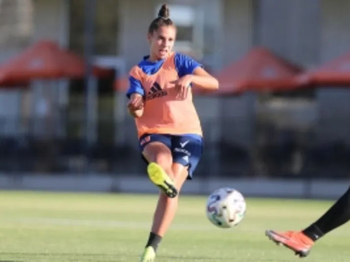 Catalina Carrillo crítica fuertemente a la U por su grave lesión